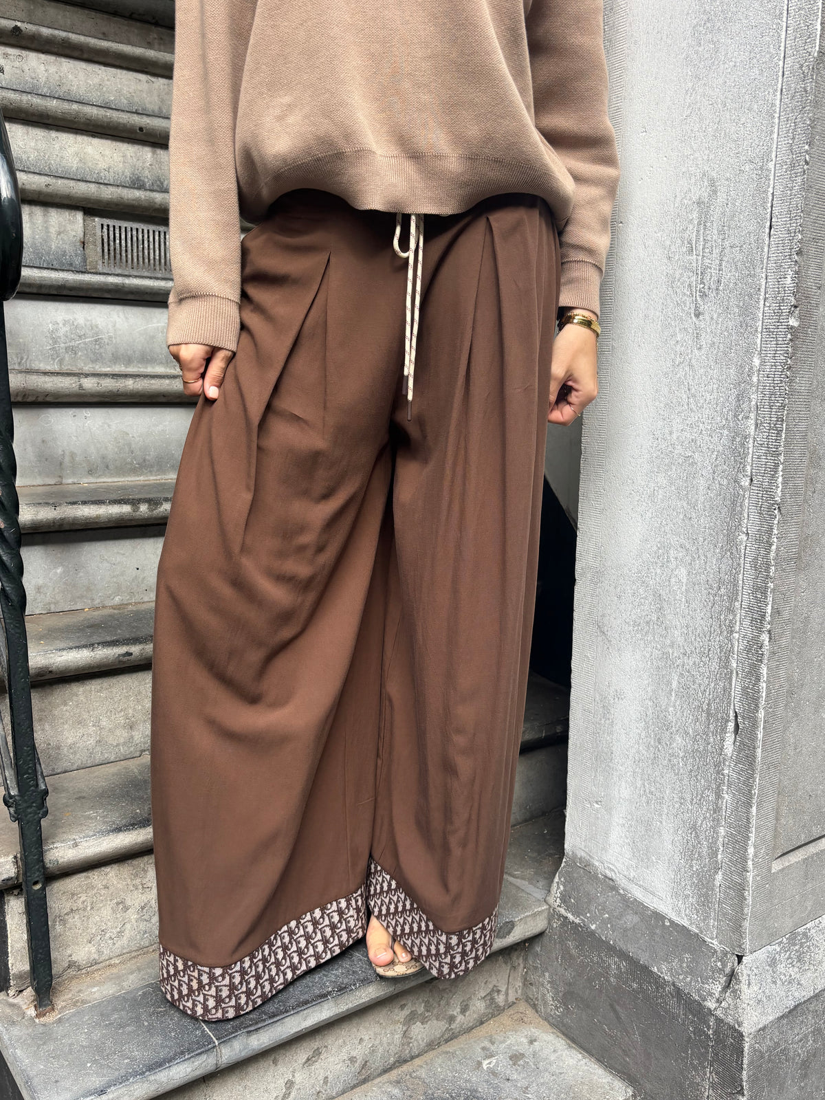 Sale pants brown