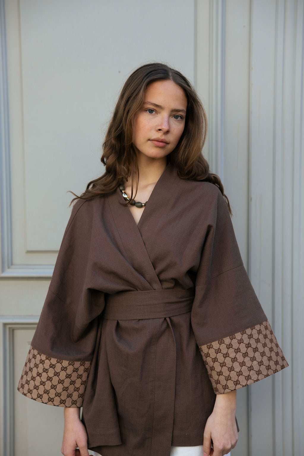 Attire kimono brown