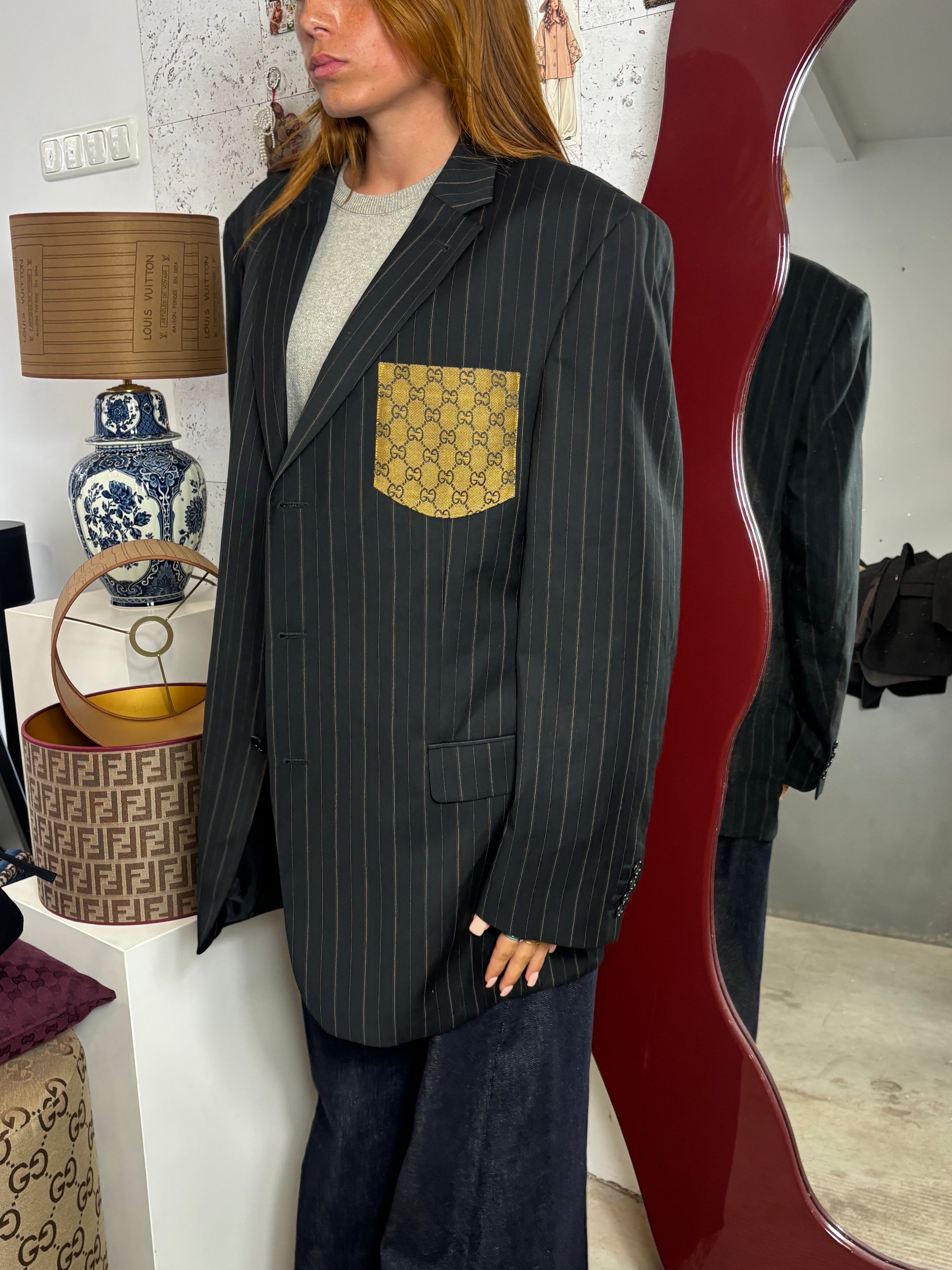 Attire Blazer 28