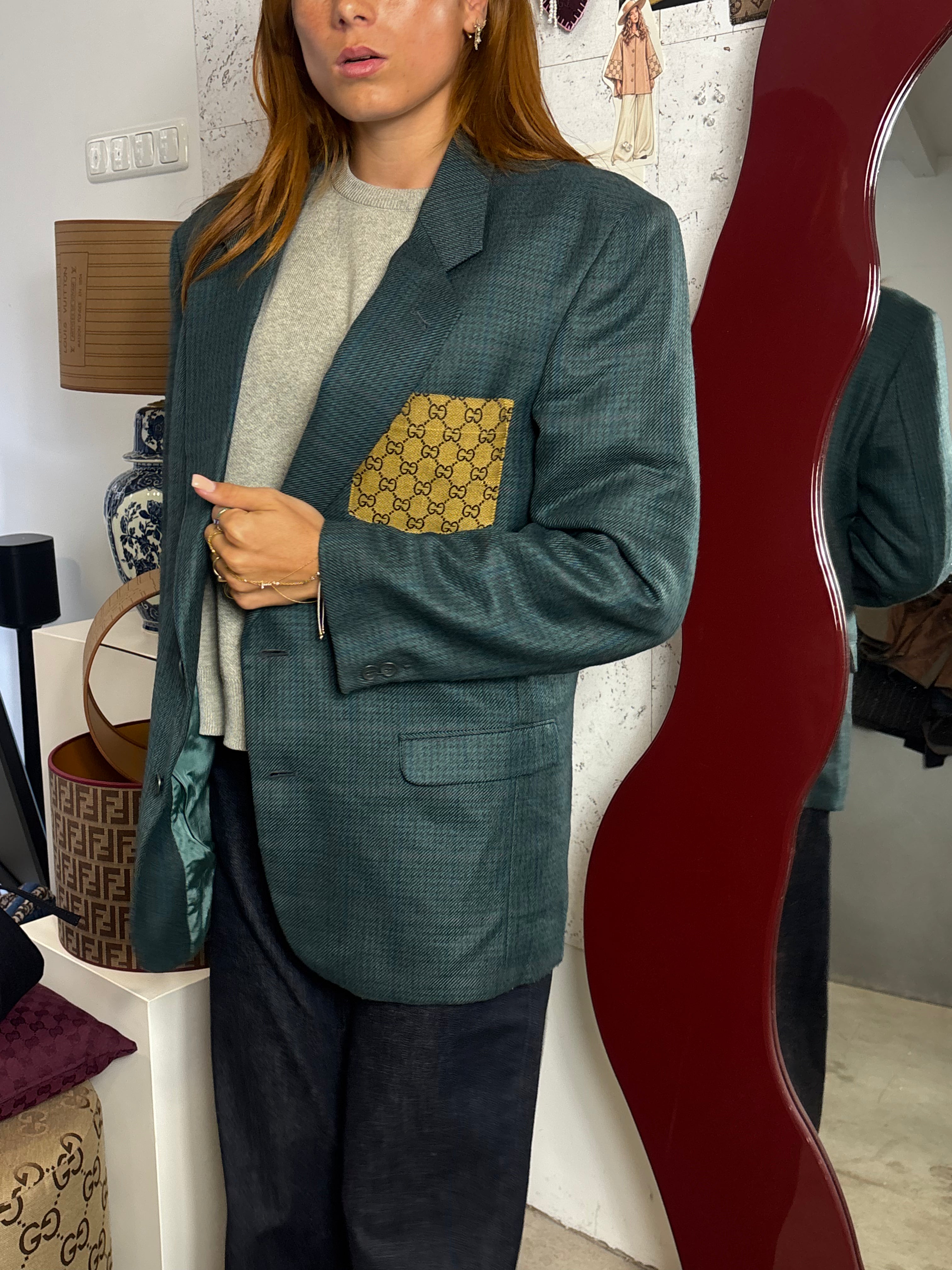 Attire Blazer 31