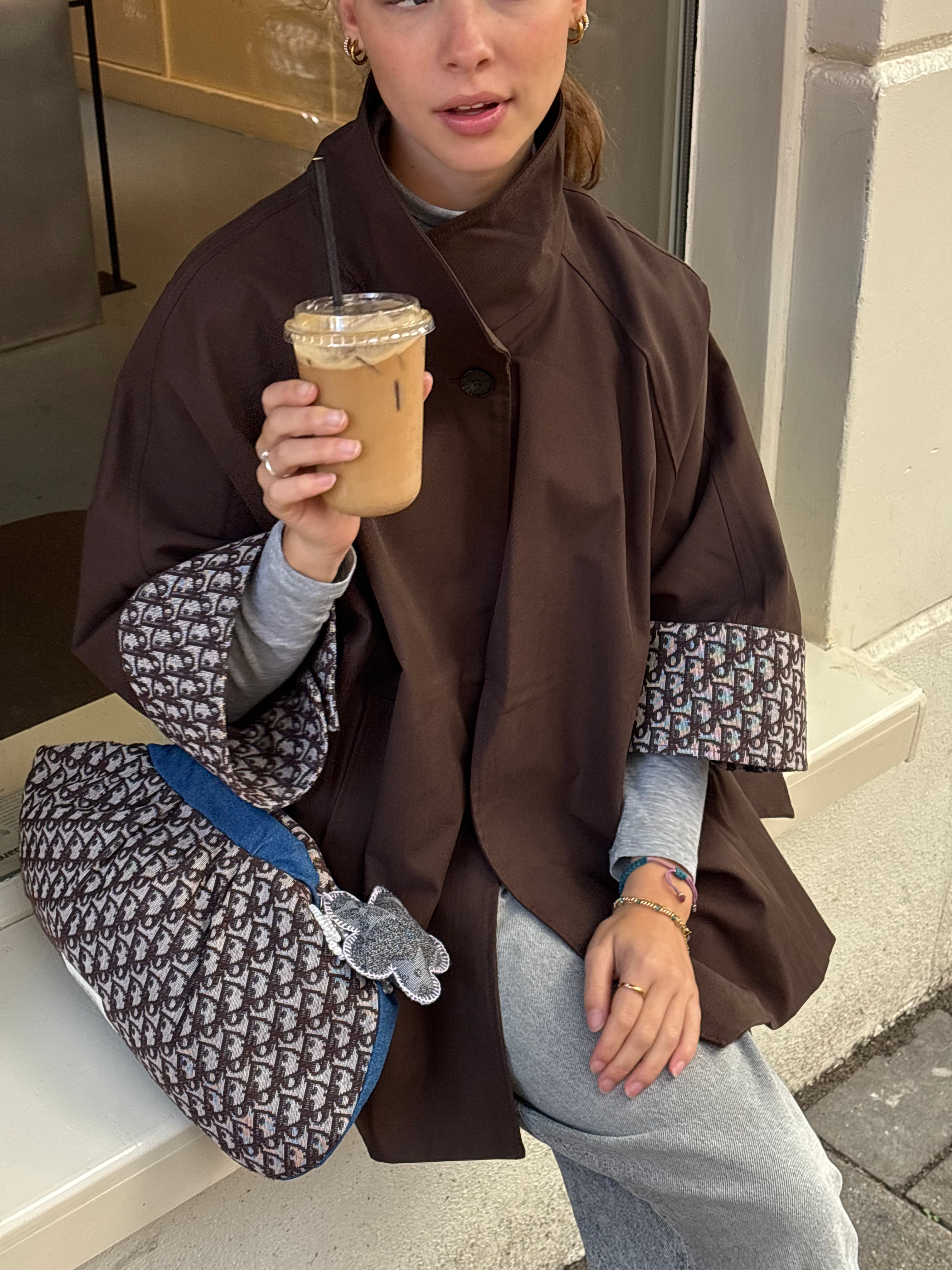 Attire Cape Brown